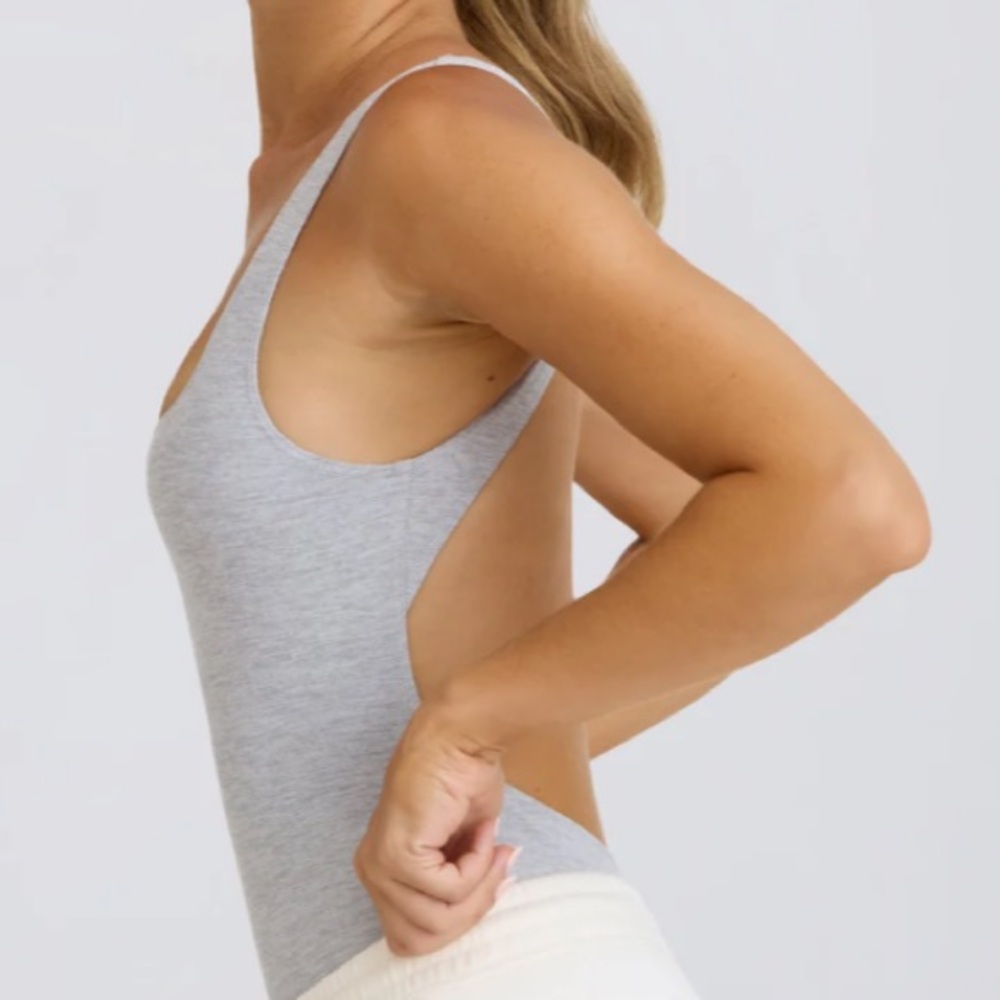 BO & TEE Soft Active Open-Back Bodysuit - Picture 8 of 10